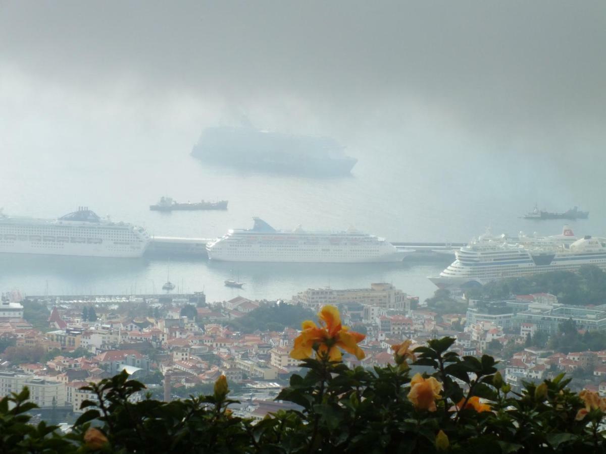 La Chambre De Ker Briac Bed & Breakfast Funchal  Exterior photo